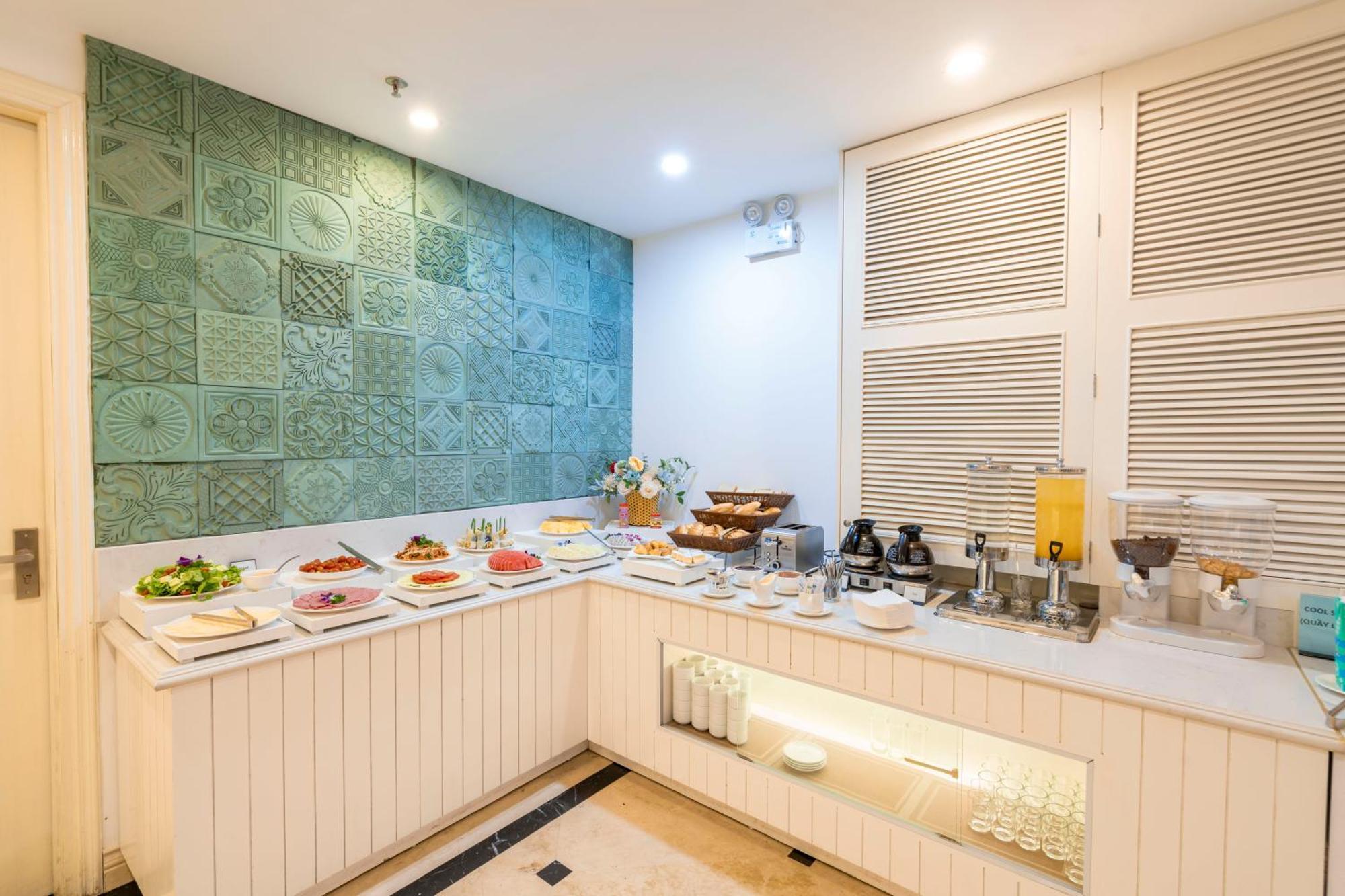 Minasi Hanoioi Lakeside 4*