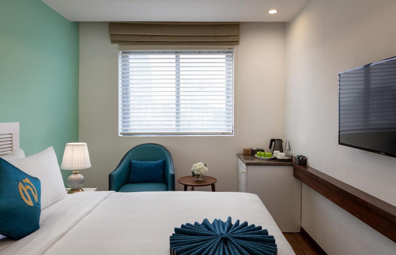 Minasi Hanoioi Lakeside Hotel 4*