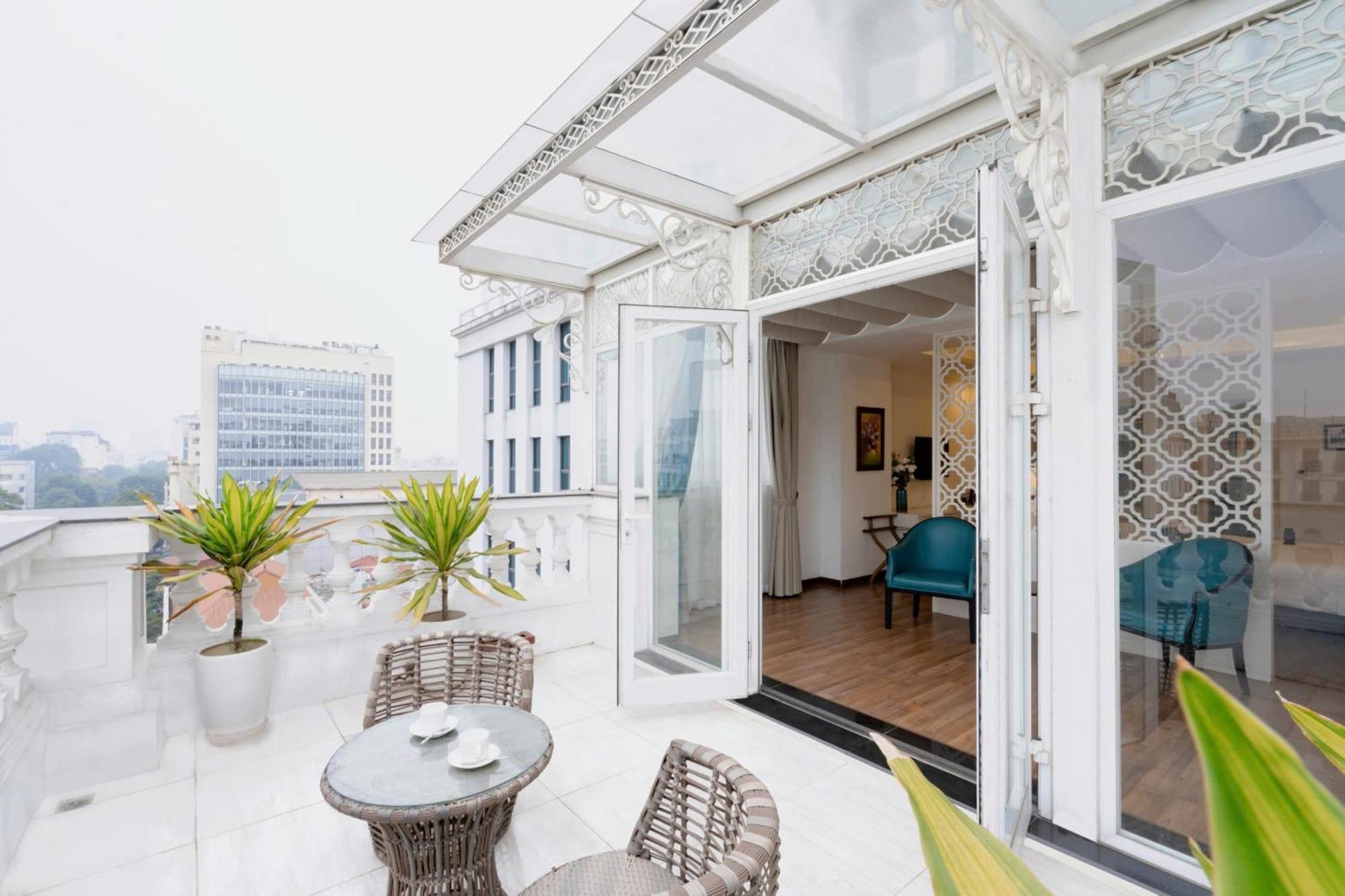 Khách sạn Minasi Hanoioi Lakeside 4*